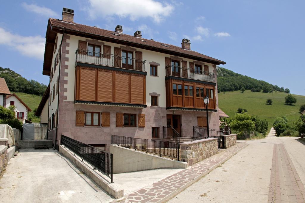 Apartamentos Irati Garralda Екстер'єр фото